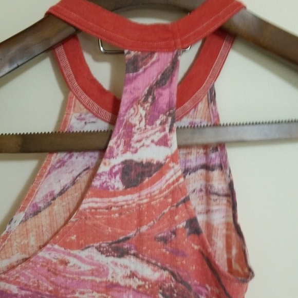 Top - Picture 3 of 4